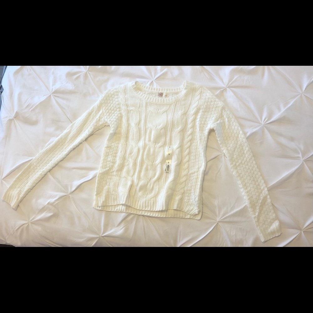 Women’s Knitted Sweater